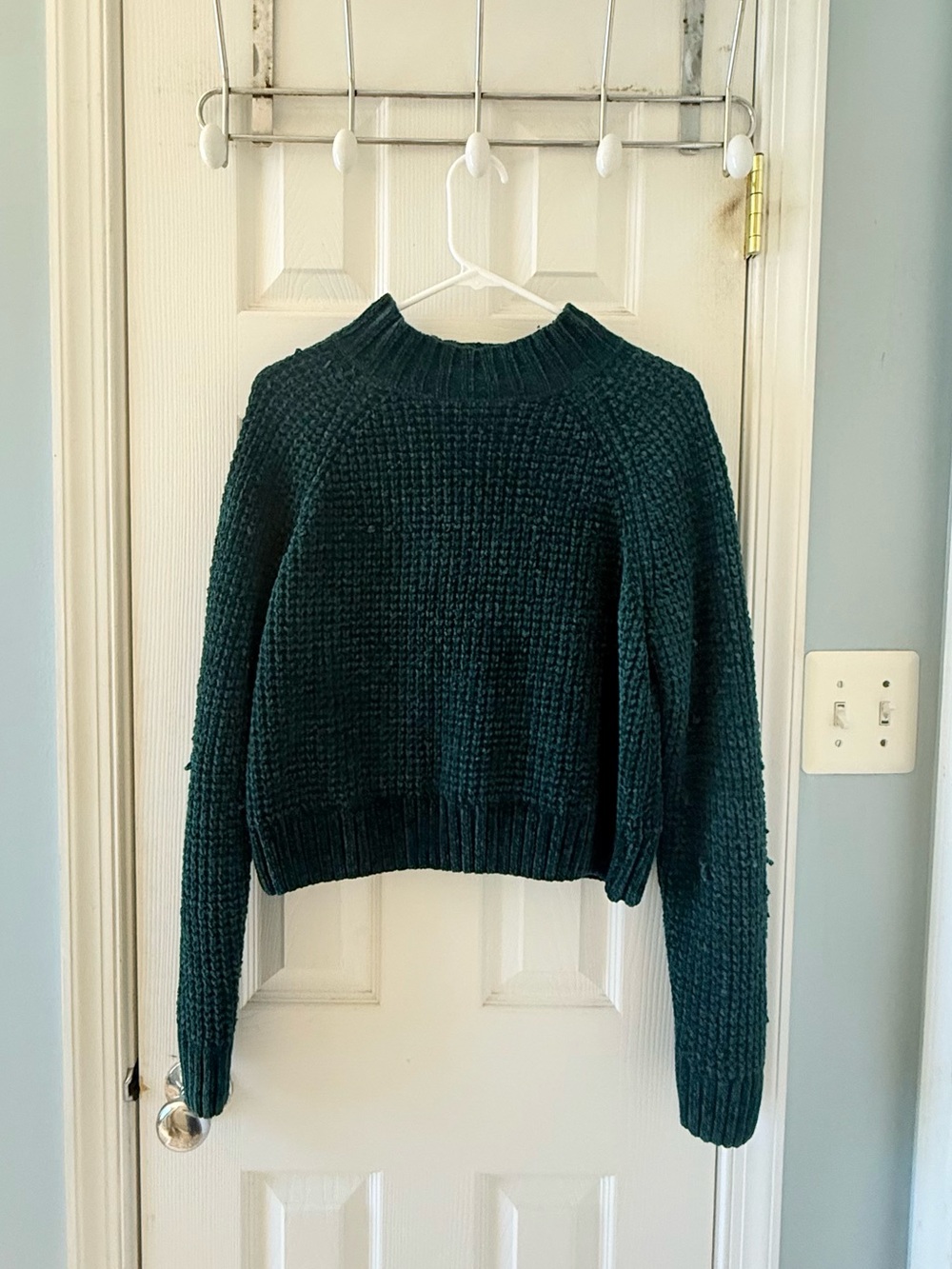 H&M Knit Crewneck Sweater in Green Size Medium
